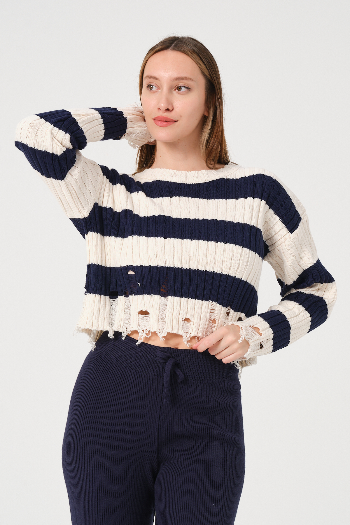 Kadın Lacivert Ekru Çizgili Bisiklet Yaka Triko Kazak