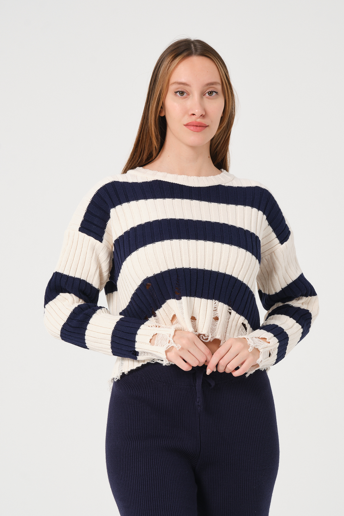 Kadın Lacivert Ekru Çizgili Bisiklet Yaka Triko Kazak