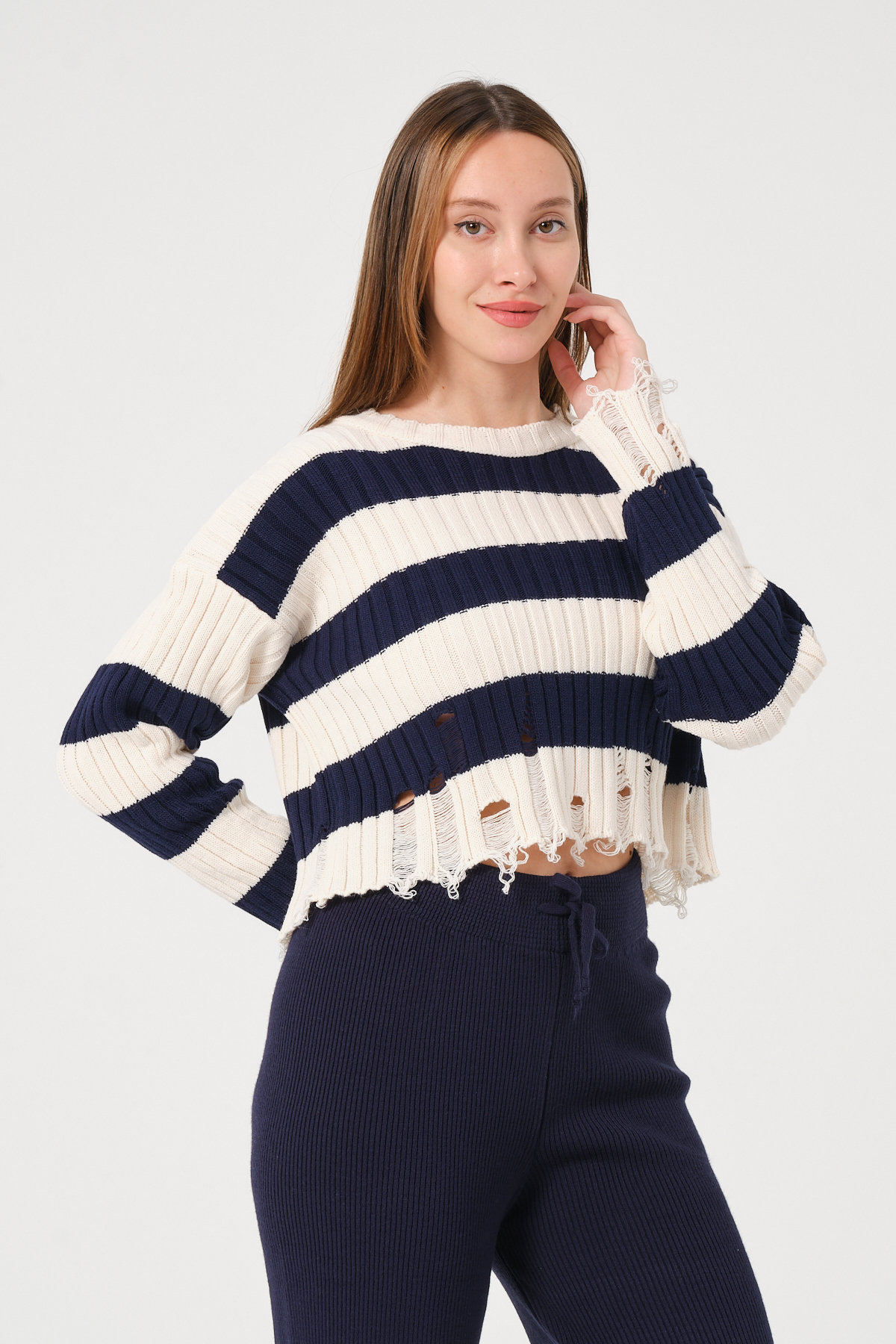 Kadın Lacivert Ekru Çizgili Bisiklet Yaka Triko Kazak