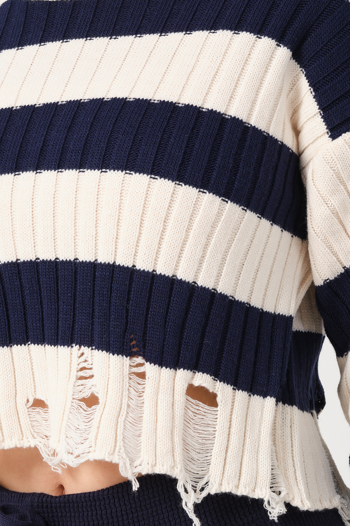 Kadın Lacivert Ekru Çizgili Bisiklet Yaka Triko Kazak