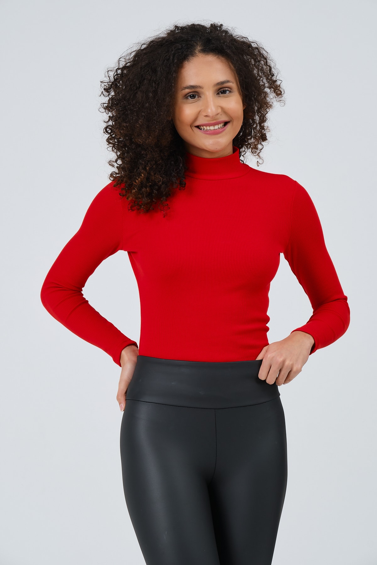 Kadın Beyaz Yarım Balıkçı Fitilli Tam Boy Örme Bluz