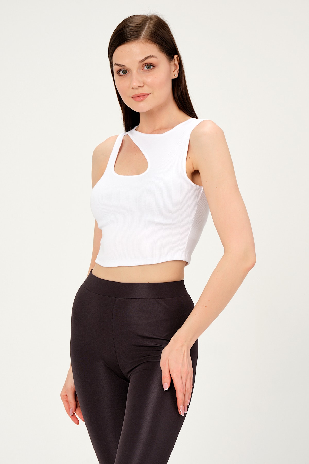 Kadın Kırmızı Yaka Detaylı Kolsuz Crop Örme Bluz