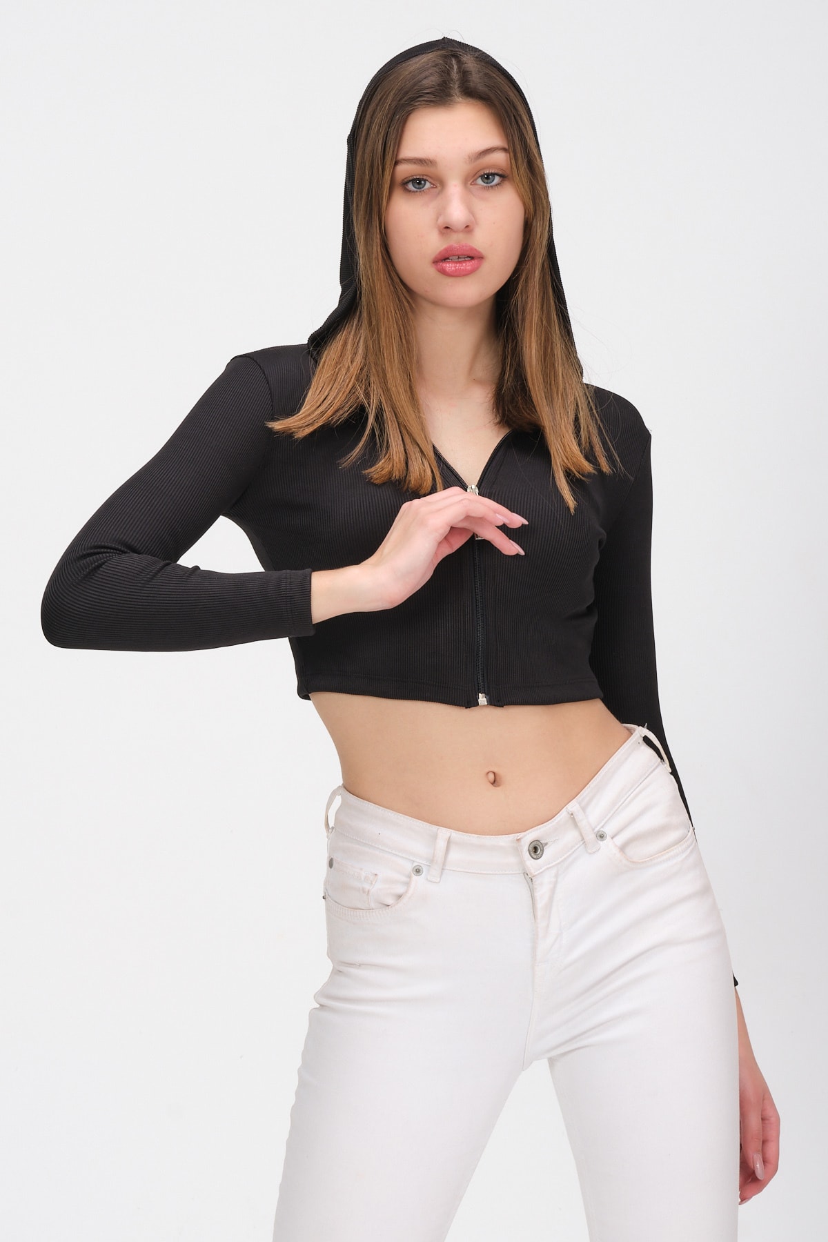 Kadın Siyah Kapüşonlu Kısa Crop Bluz