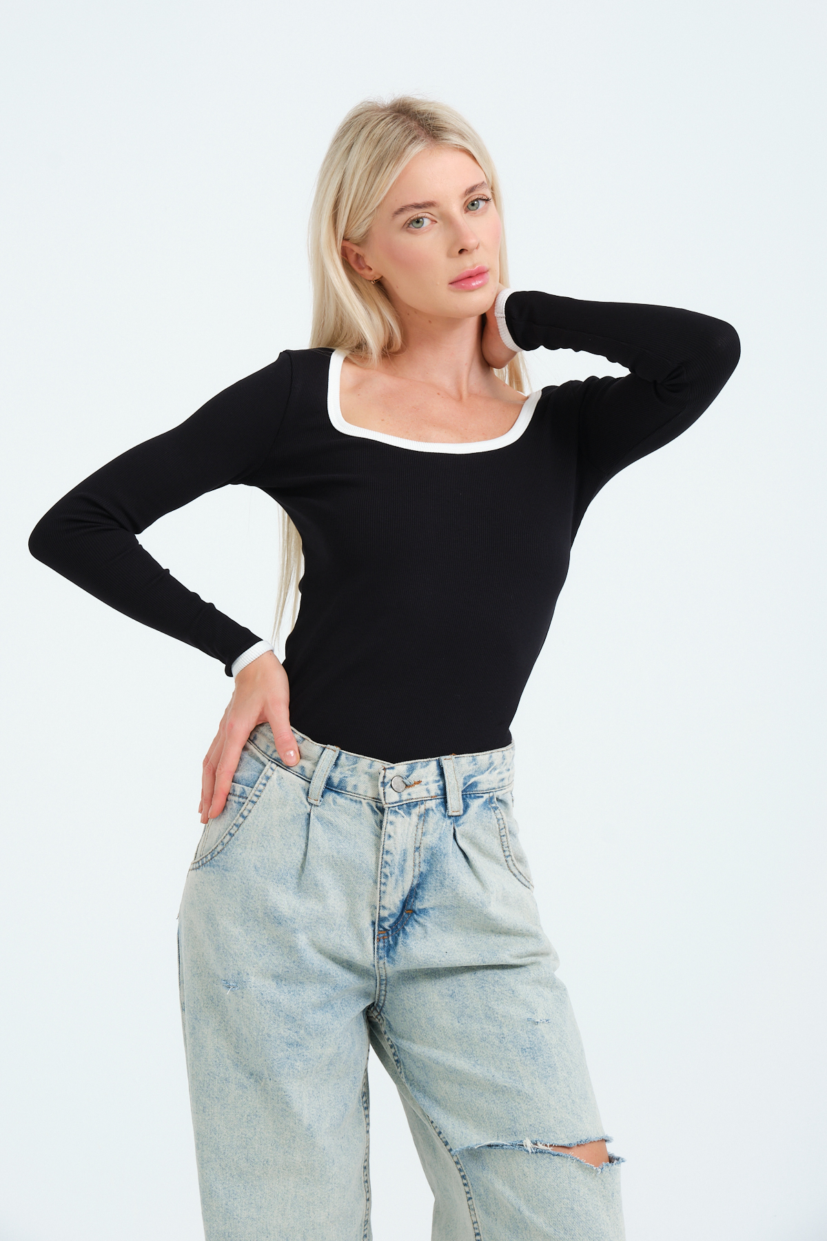 Kadın Beyaz, Derin Kare Yaka, Kol ve Yaka Renk Detaylı, Uzun Kollu, Bluz