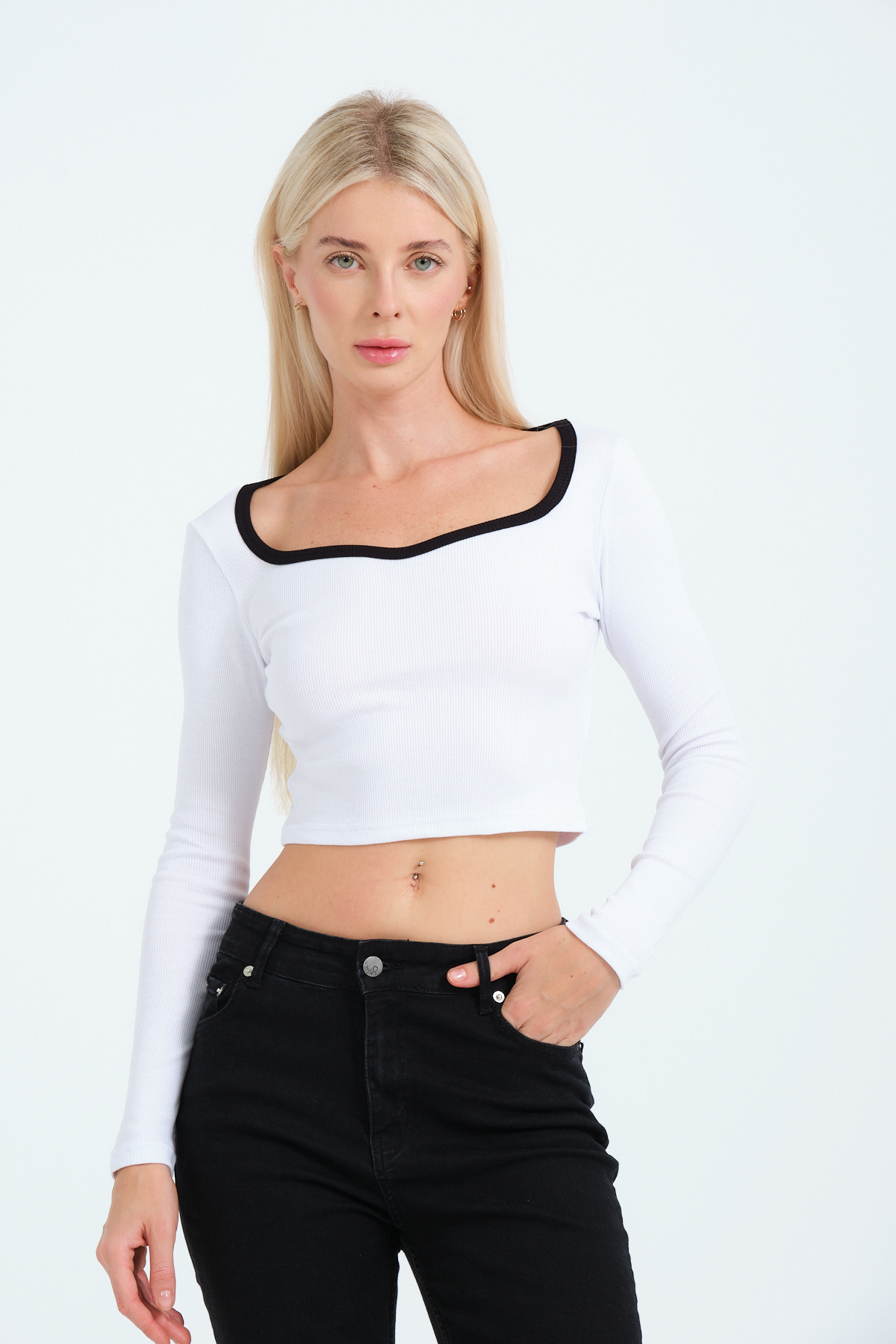 Kadın Beyaz, Derin Kare Yaka, Uzun Kollu, Yaka Renk Detaylı, Crop, Bluz