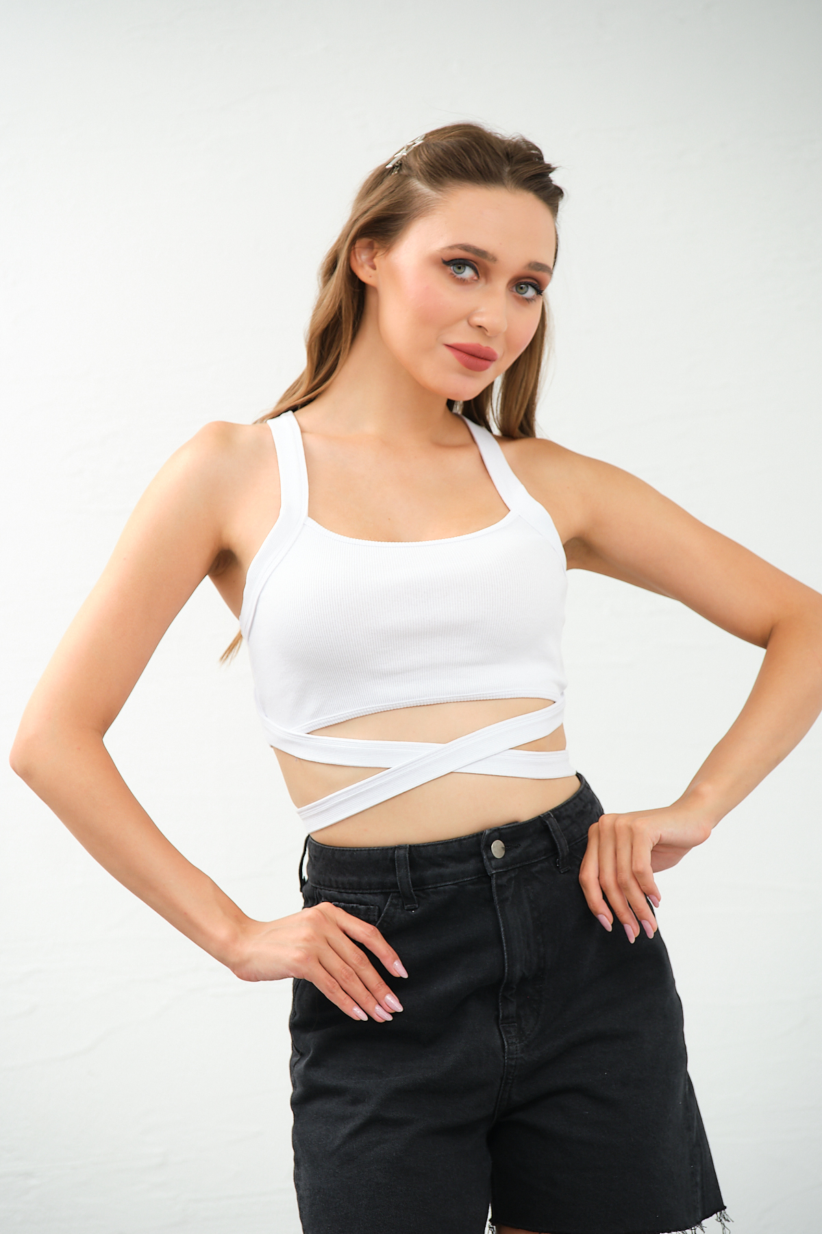 Kadın Siyah Çapraz Askılı Bağlamalı Crop Top Büstiyer