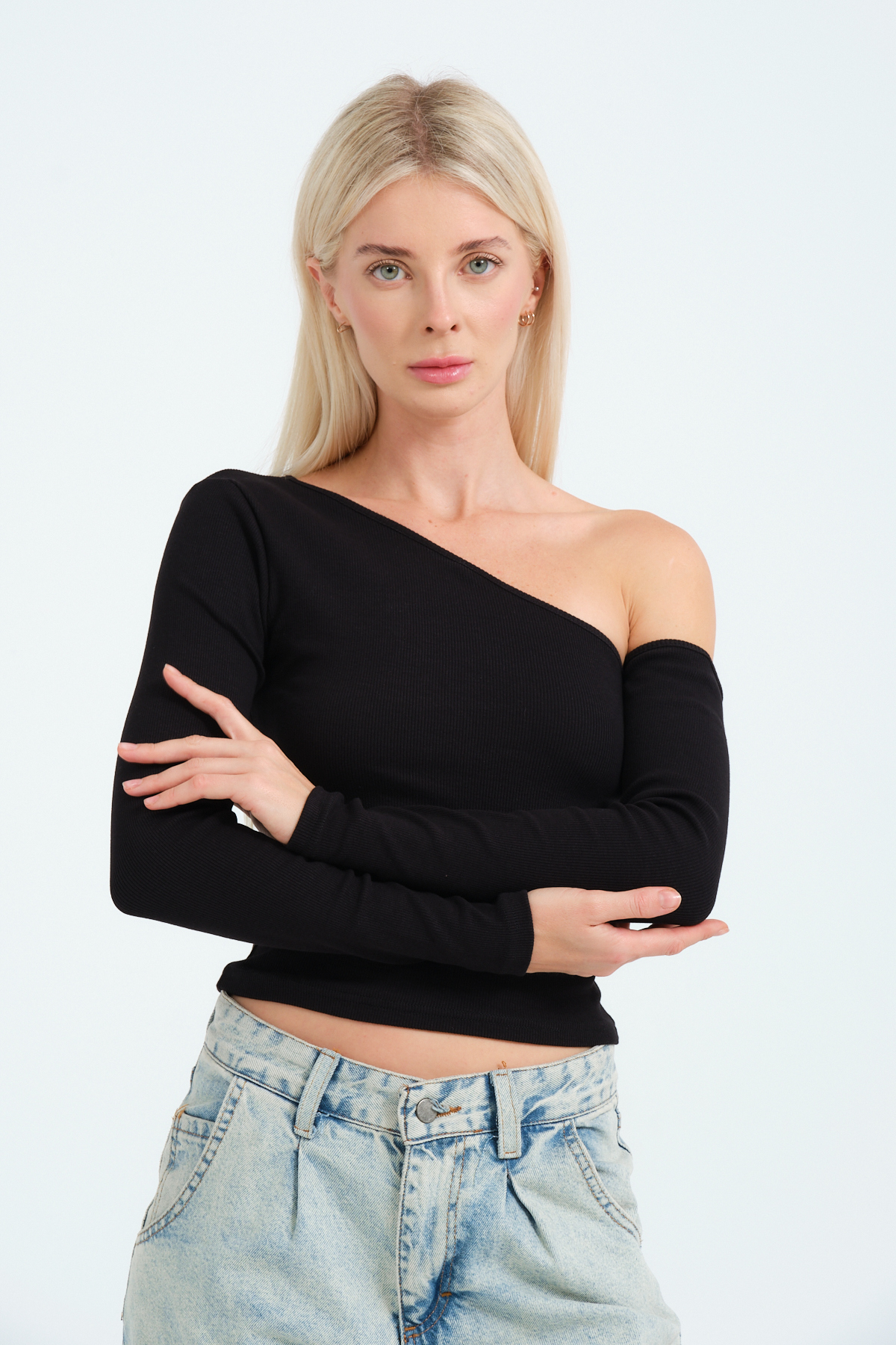 Kadın Beyaz Açık Omuzlu Fitilli Örme Bluz