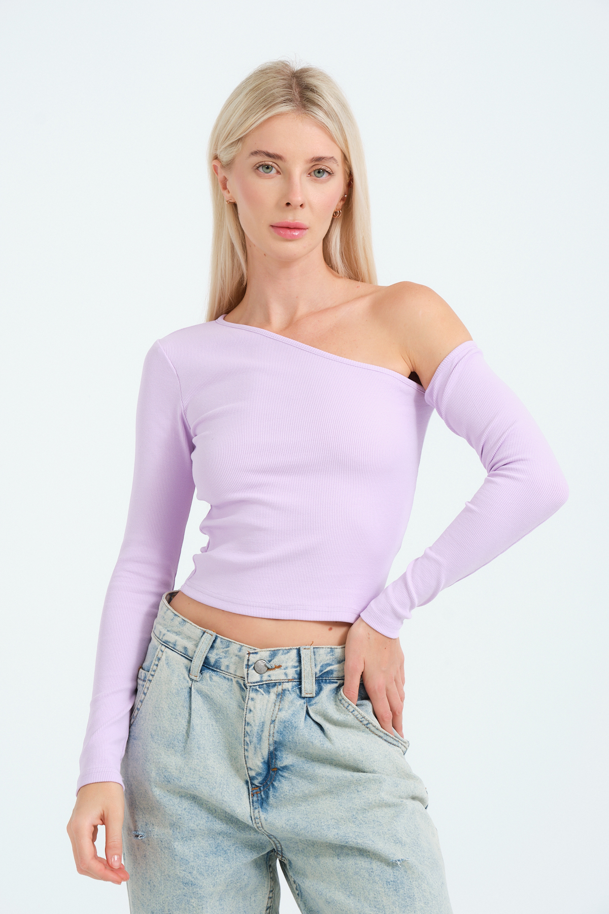 Kadın Beyaz Açık Omuzlu Fitilli Örme Bluz