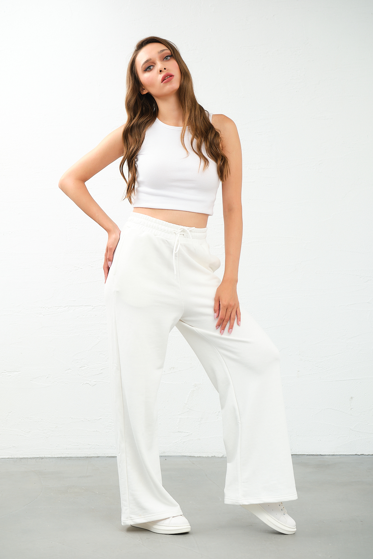 Kadın Gri Yüksek Bel Geniş Paça Cepli Eşofman Altı