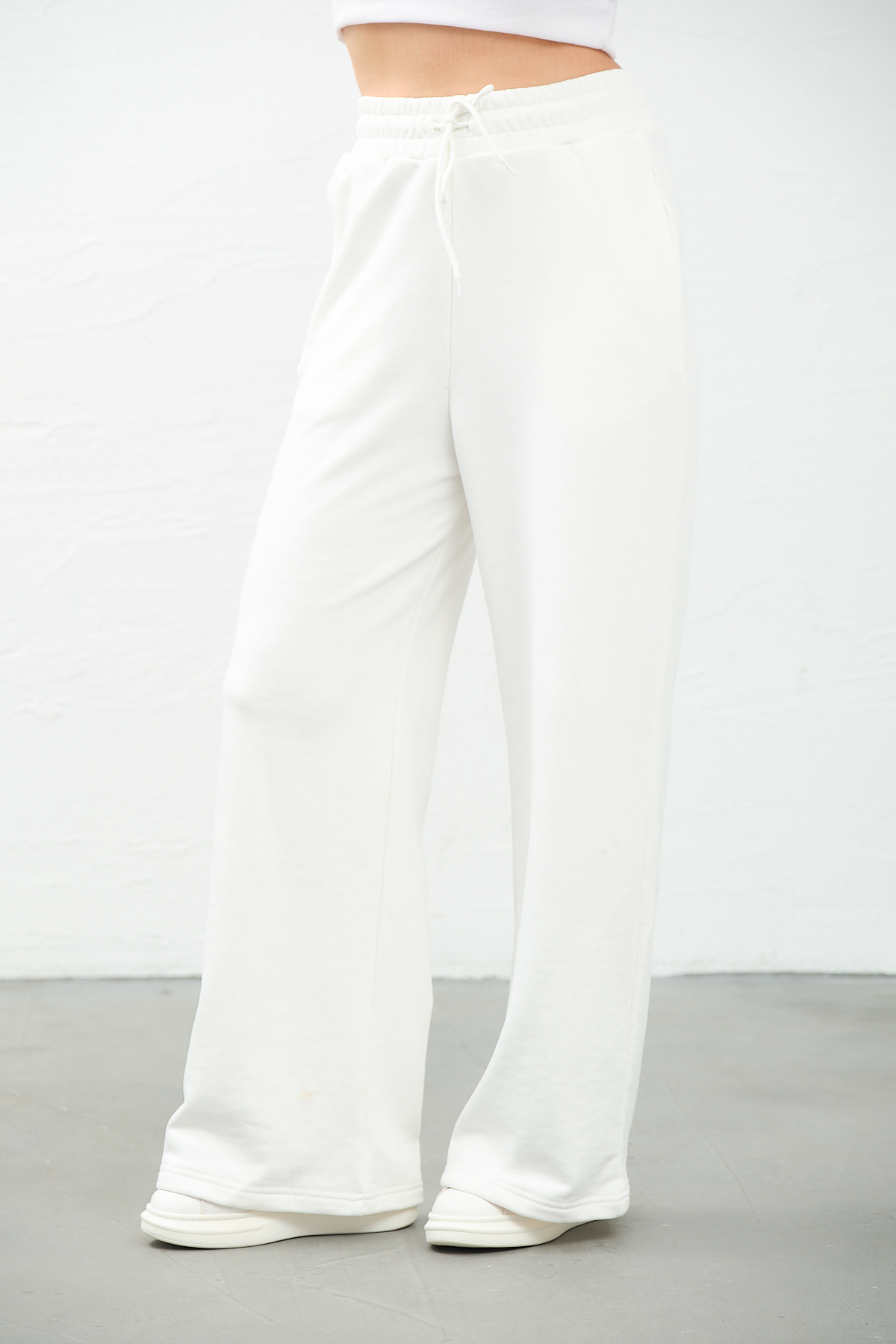 Kadın Gri Yüksek Bel Geniş Paça Cepli Eşofman Altı