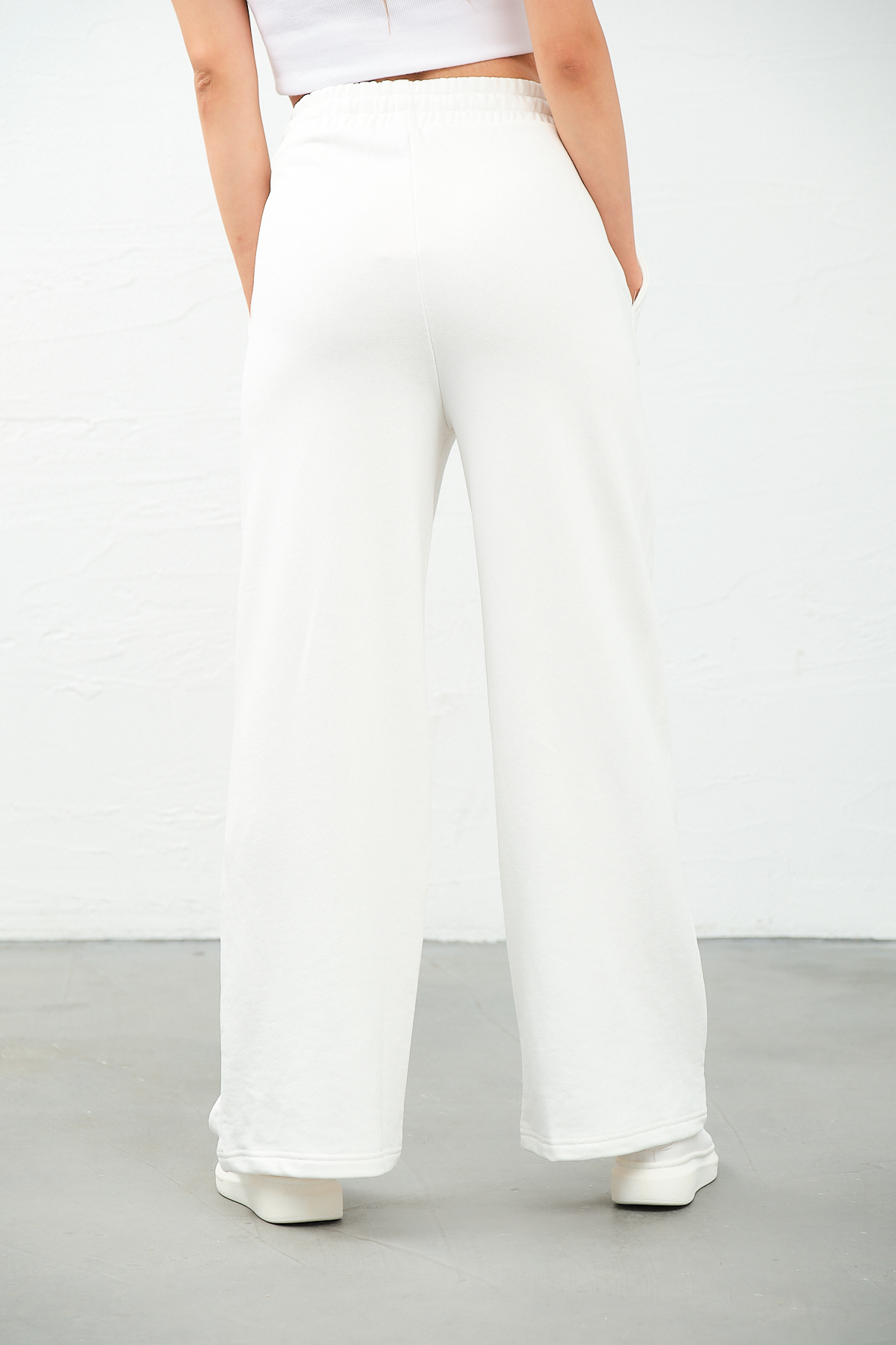 Kadın Gri Yüksek Bel Geniş Paça Cepli Eşofman Altı