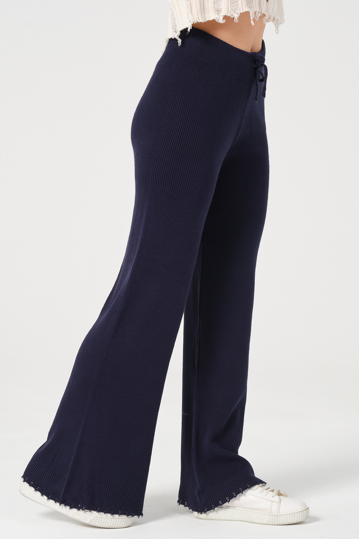 Kadın Lacivert Geniş Paça Beli Bağcıklı Triko Pantolon