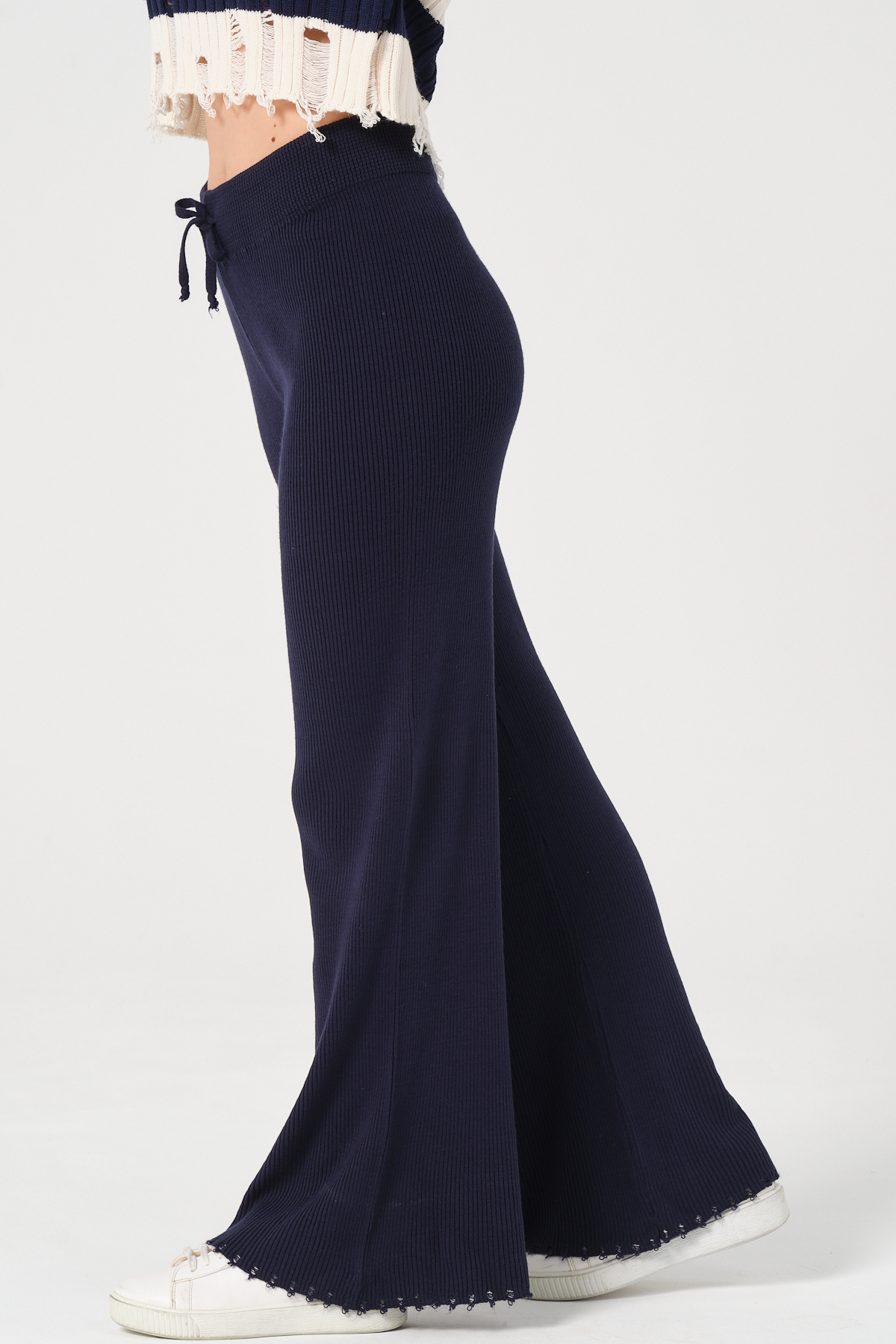 Kadın Lacivert Geniş Paça Beli Bağcıklı Triko Pantolon