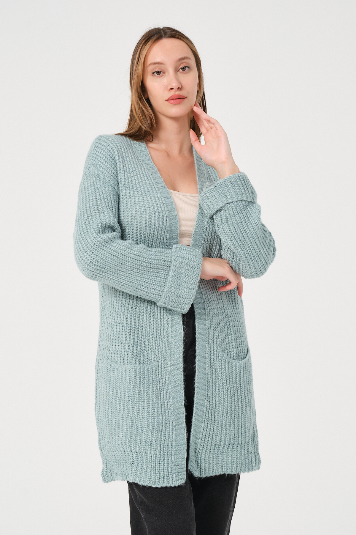 KadınEkru Yandan Cepli Kalın Örgü Uzun Triko Hırka