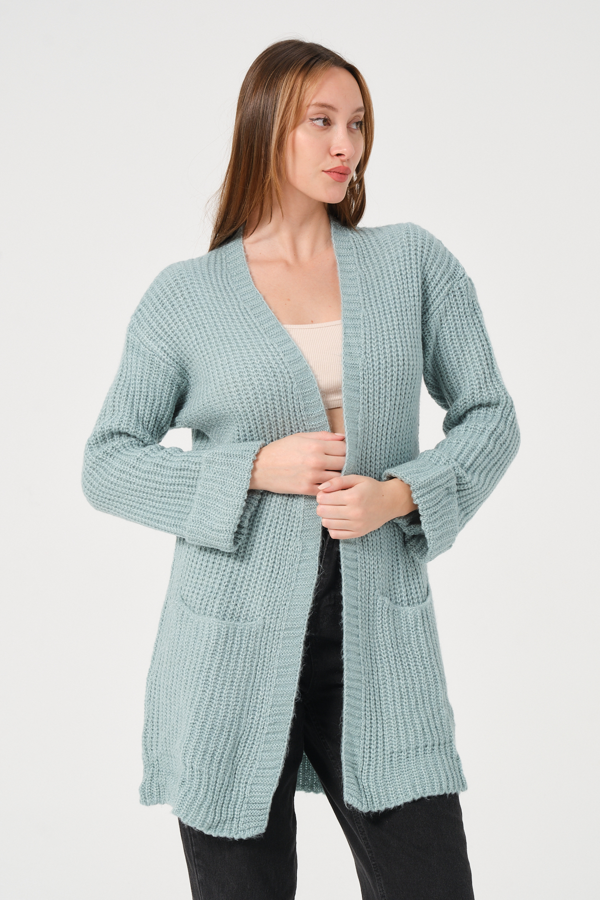 KadınEkru Yandan Cepli Kalın Örgü Uzun Triko Hırka