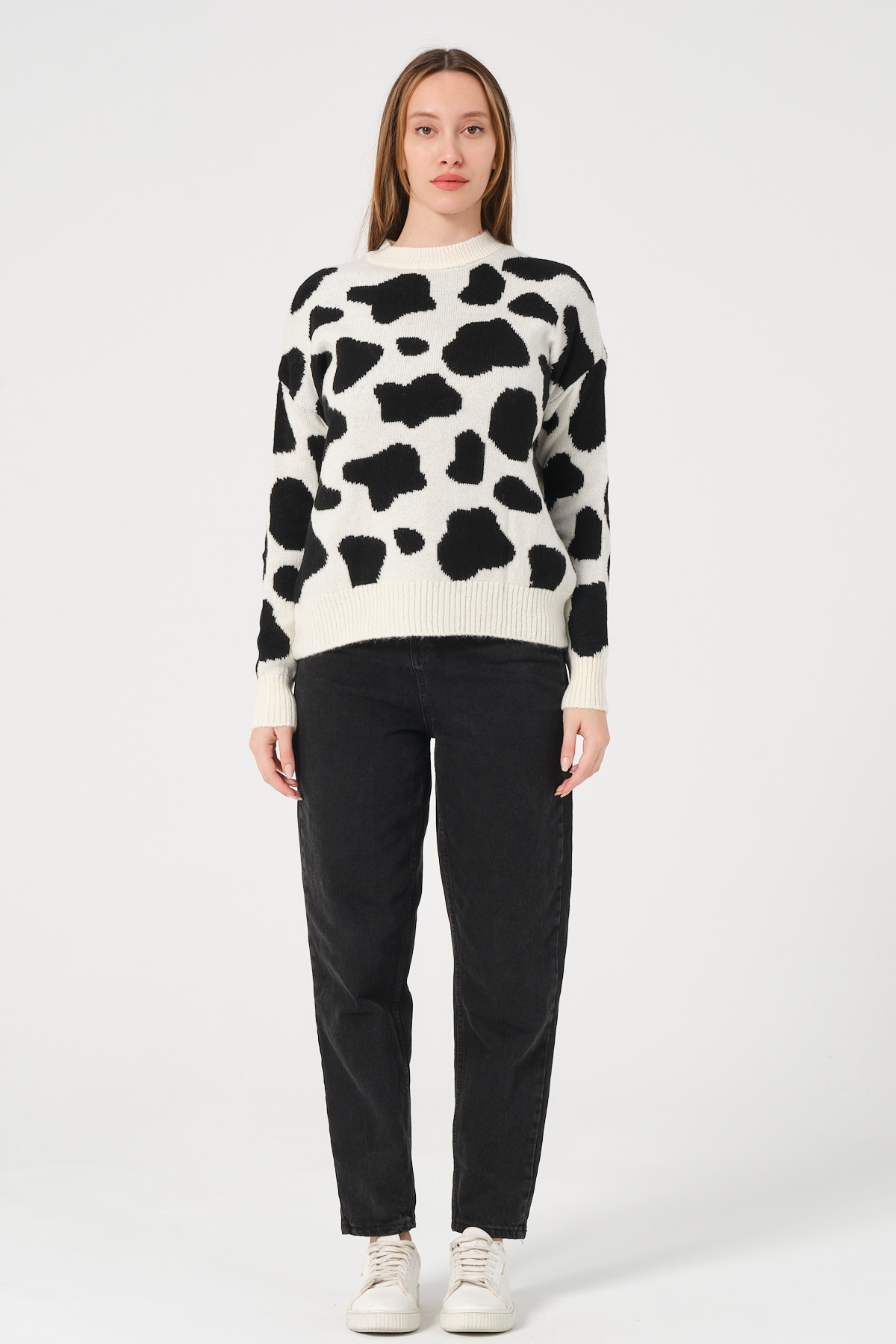 Kadın Siyah Ekru Dalmaçya Desenli Bisiklet Yaka Triko Kazak