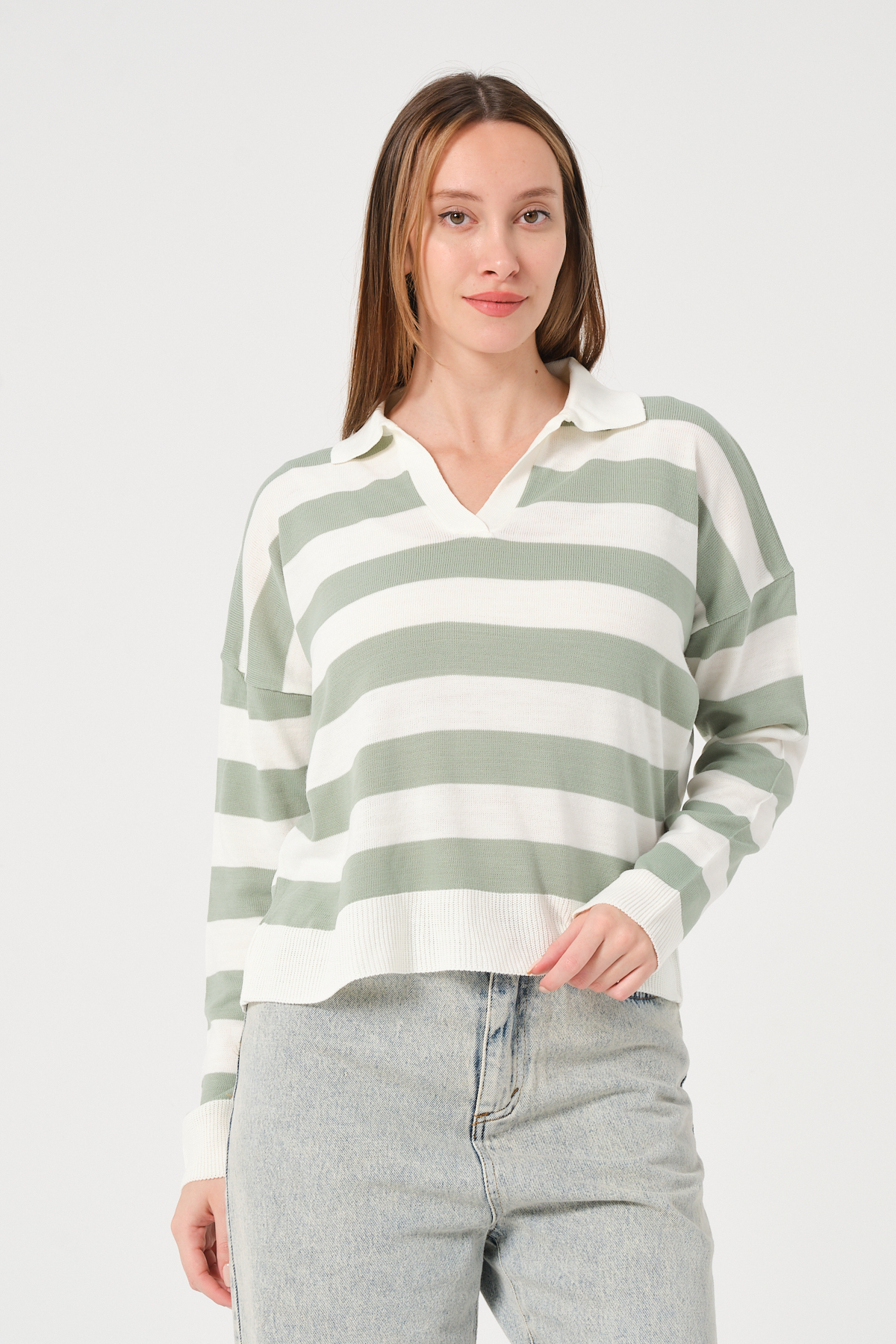 Kadın Yeşil Ekru Çizgili Polo Yaka Triko Kazak