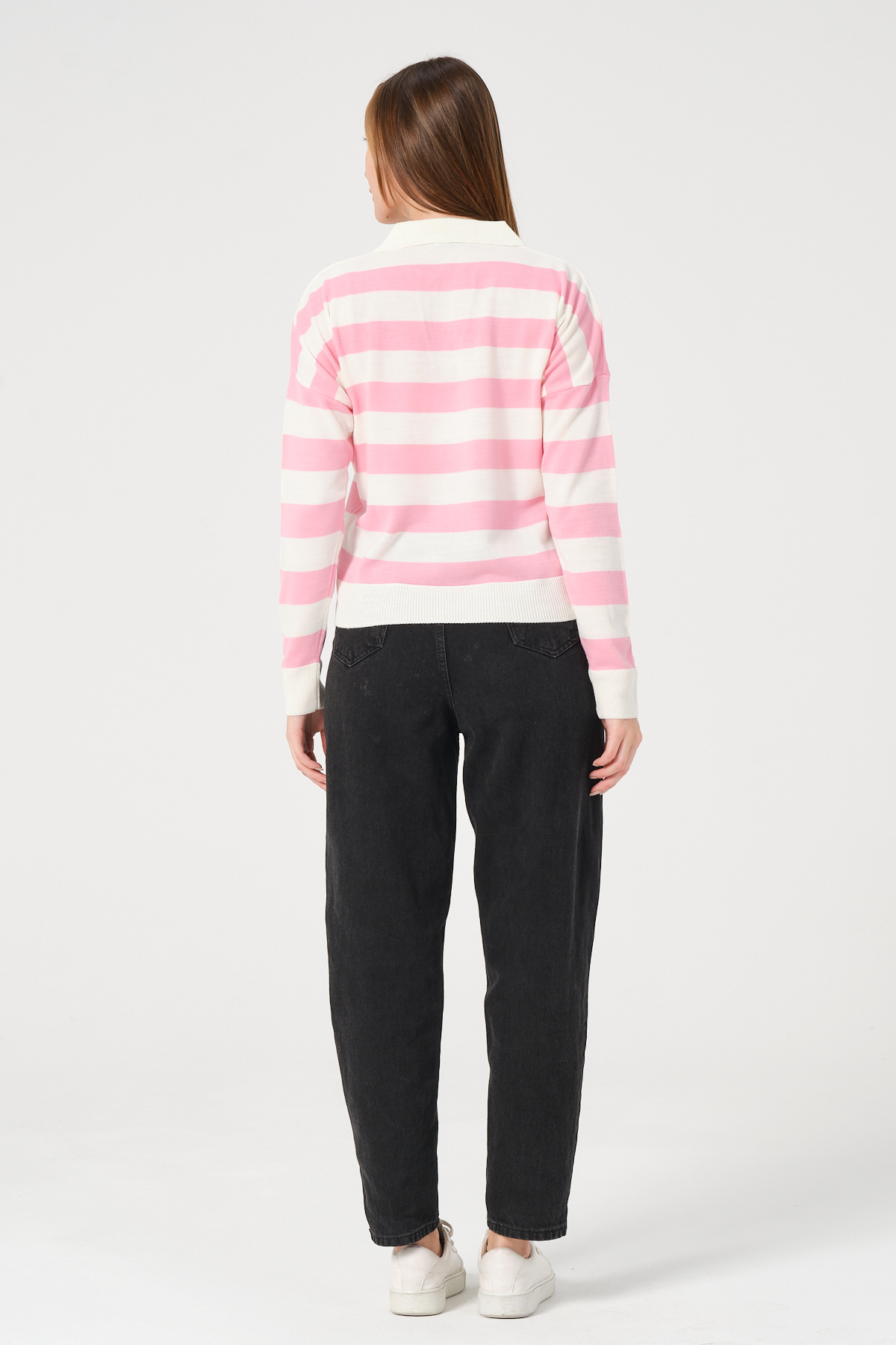 Kadın Pembe Ekru Çizgili Polo Yaka Triko Kazak
