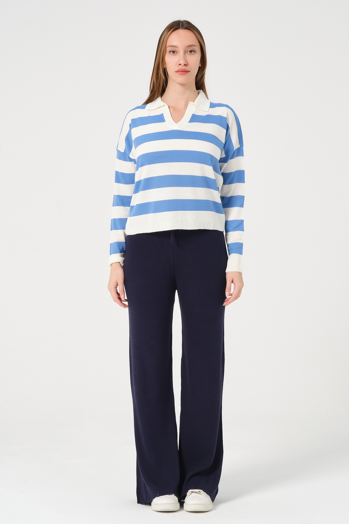 Kadın Pembe Ekru Çizgili Polo Yaka Triko Kazak