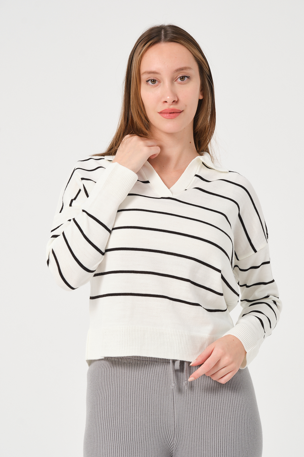 Kadın Yeşil Ekru Çizgili Polo Yaka Triko Kazak