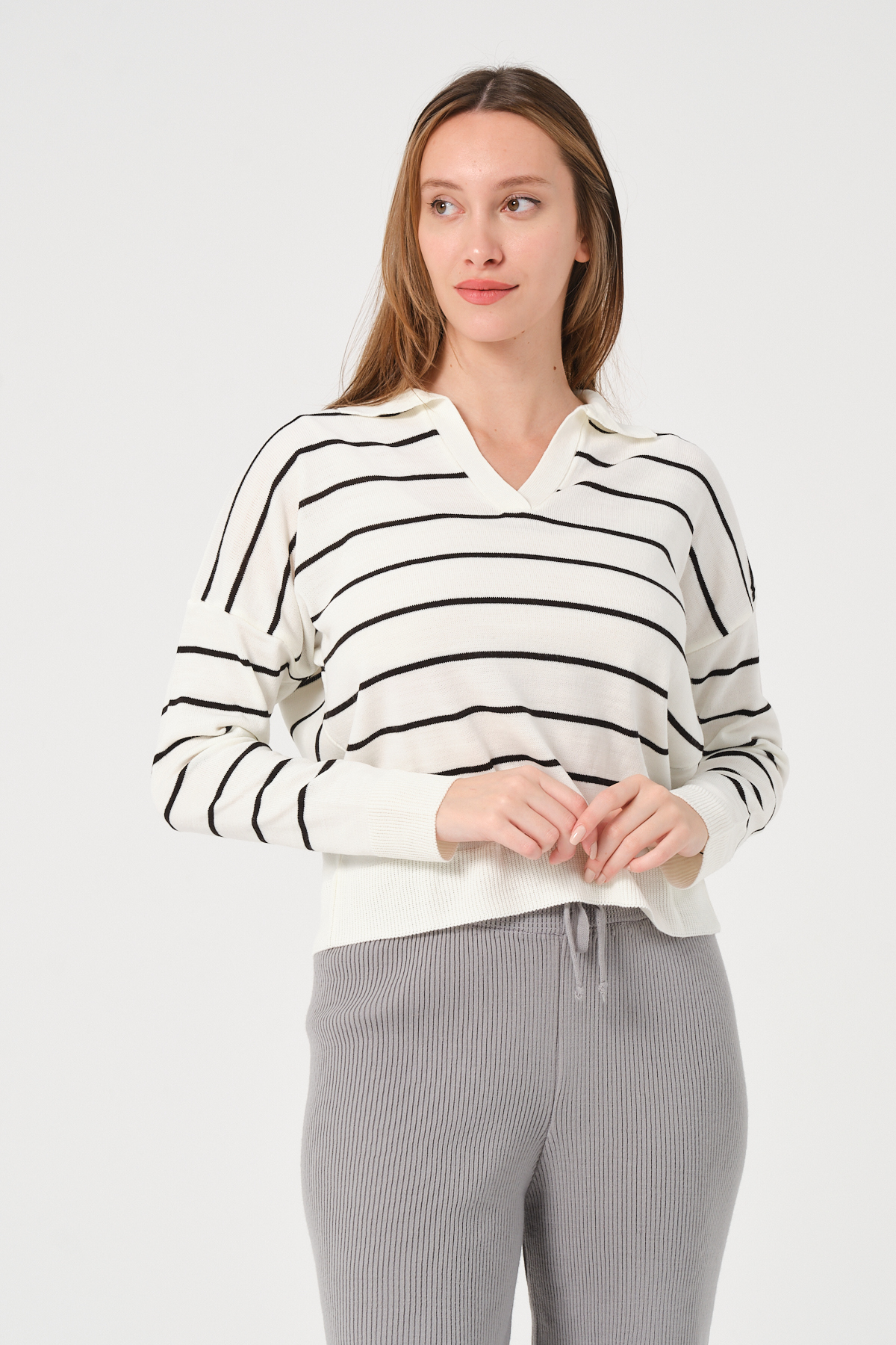 Kadın Yeşil Ekru Çizgili Polo Yaka Triko Kazak