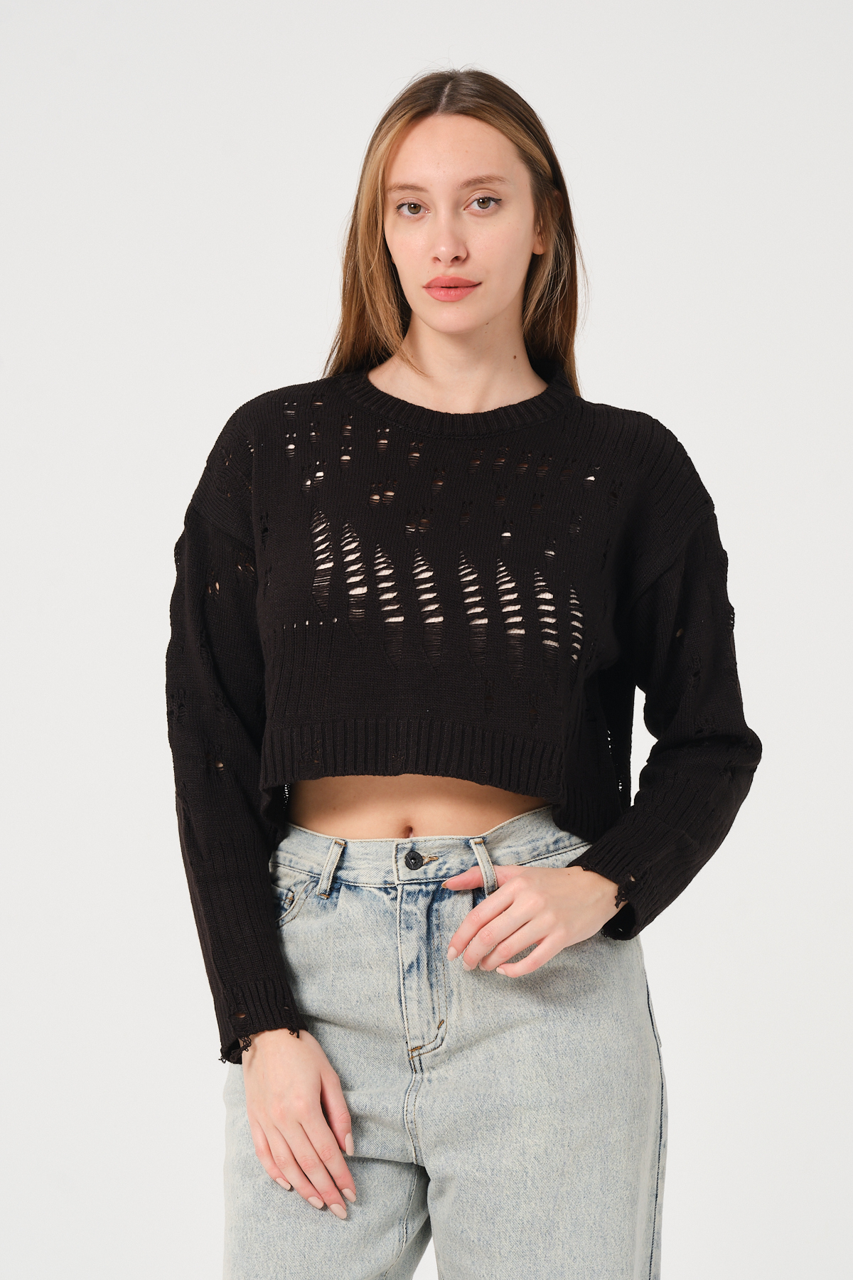 Kadın Siyah Ajurlu Bisiklet Yaka Crop Triko Kazak