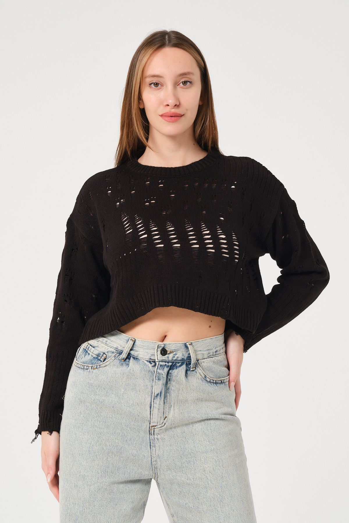 Kadın Siyah Ajurlu Bisiklet Yaka Crop Triko Kazak