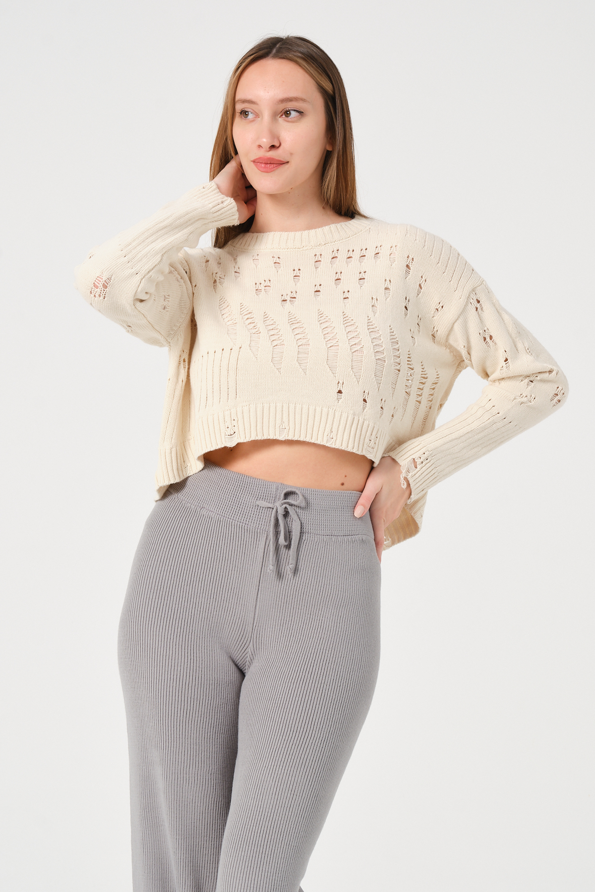 Kadın Siyah Ajurlu Bisiklet Yaka Crop Triko Kazak