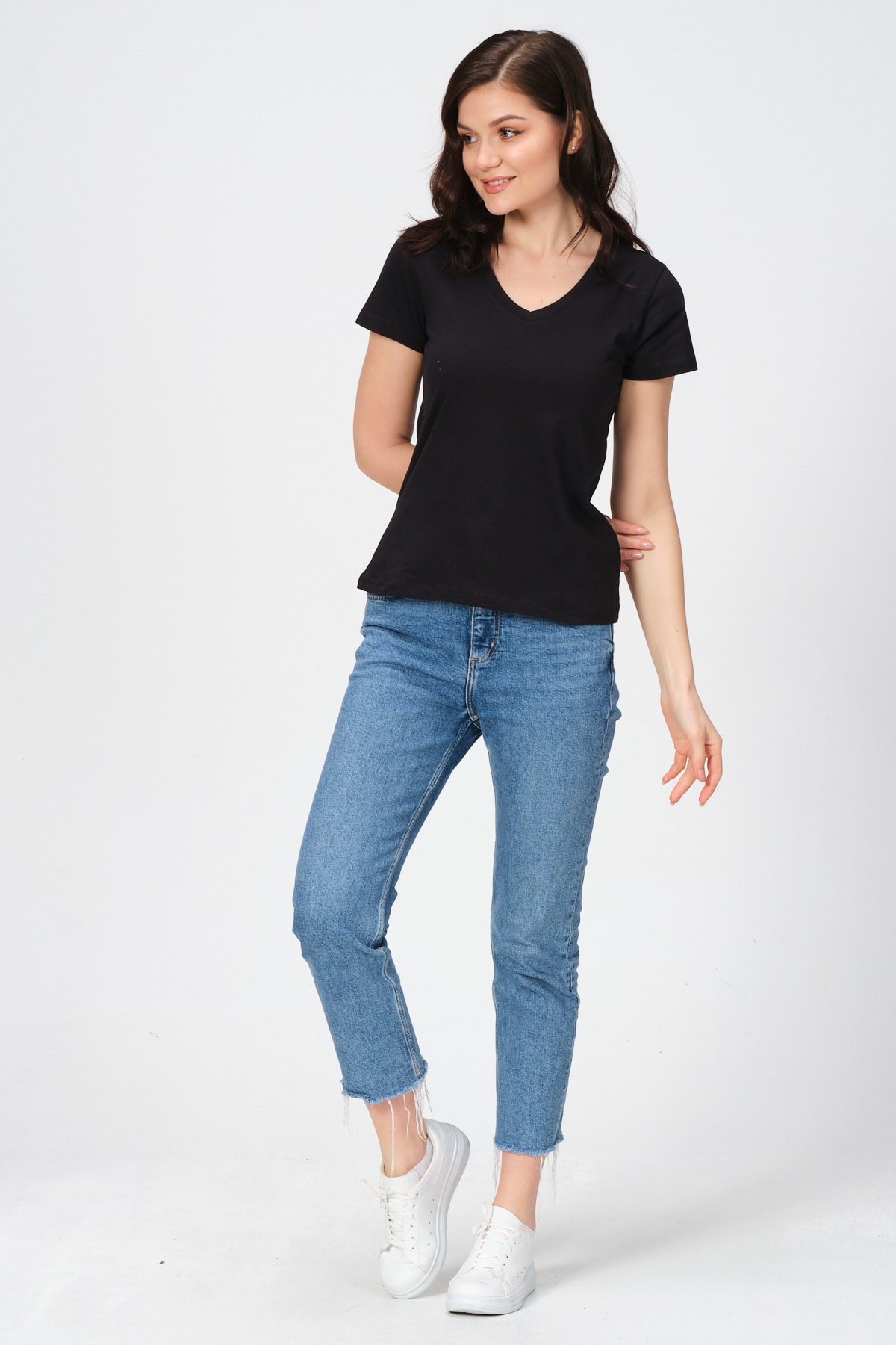 Kadın Beyaz V Yaka Pamuk Tam Boy Basıc T-shirt