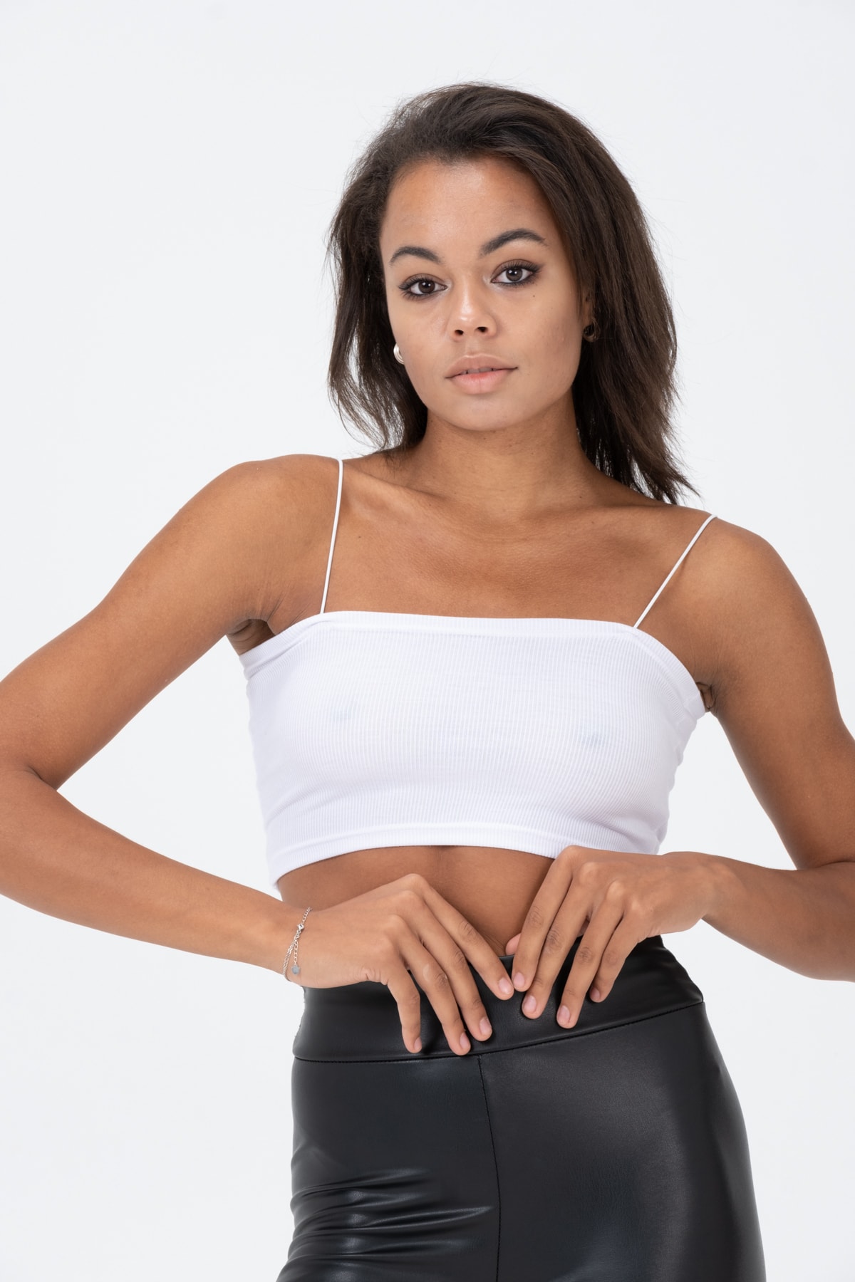 Kadın Beyaz Ip Askılı Straplez Büstiyer