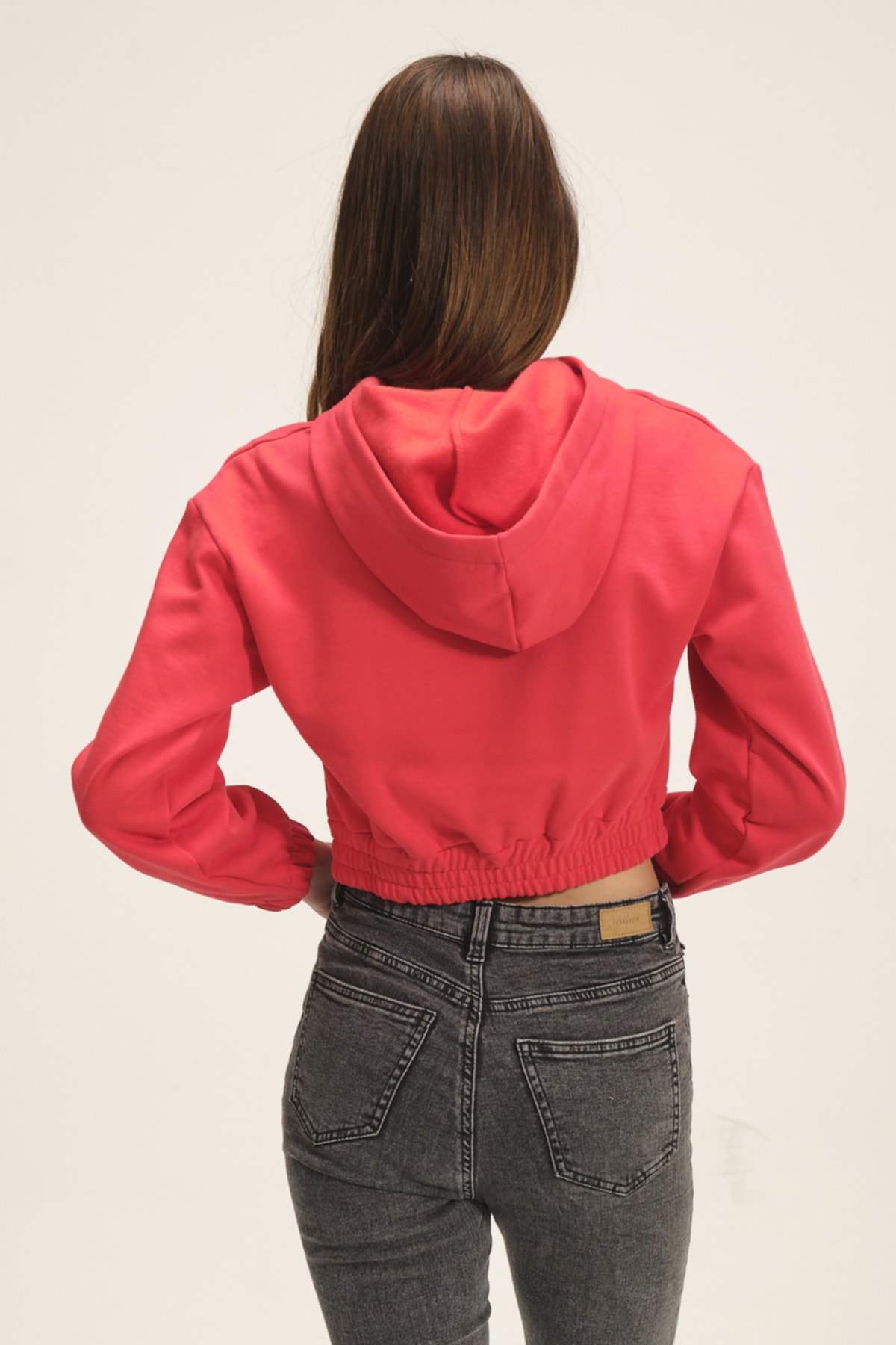 Kadın Beyaz Kapüşonlu Içi Polarlı Crop Sweatshirt