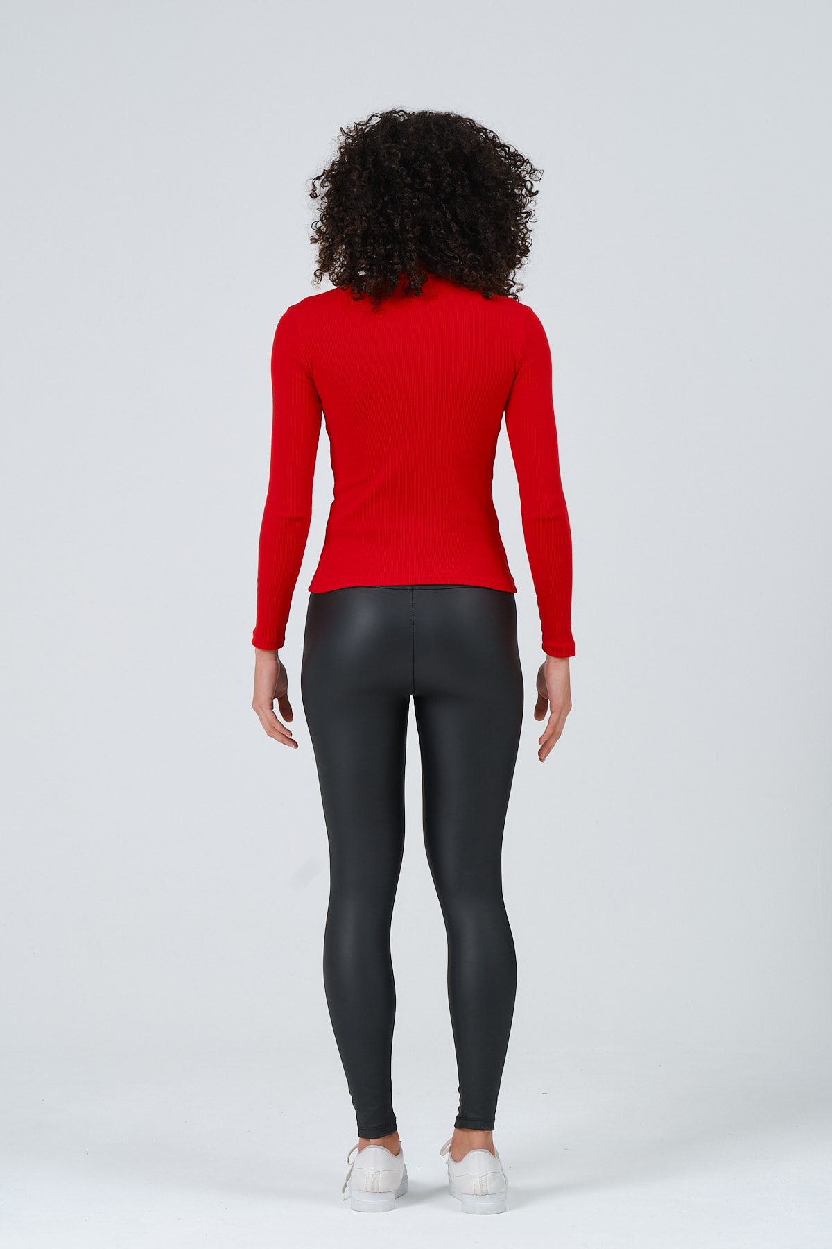 Kadın Beyaz Yarım Balıkçı Fitilli Tam Boy Örme Bluz