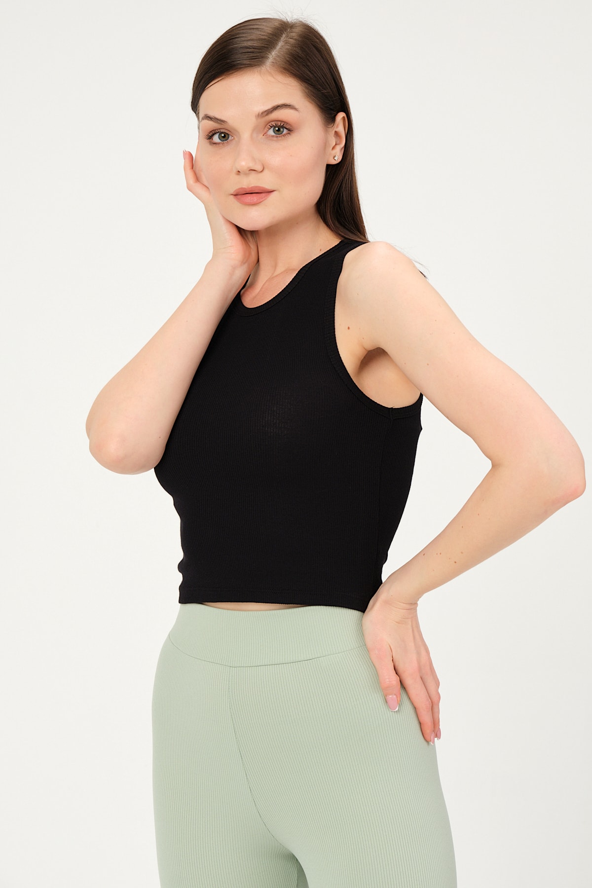 Kadın Beyaz Kolsuz Crop Bluz