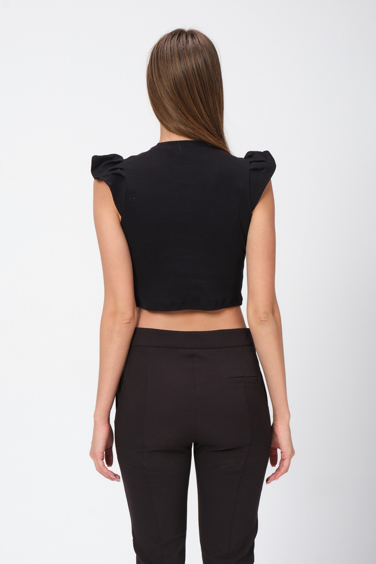 Kadın Beyaz Kolu Fırfırlı Örme Bluz