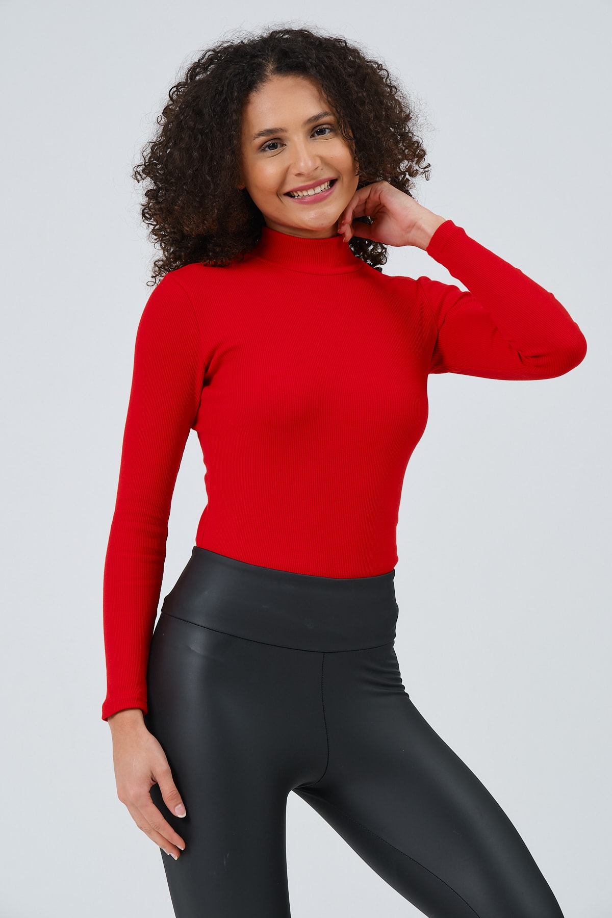 Kadın Beyaz Yarım Balıkçı Fitilli Tam Boy Örme Bluz