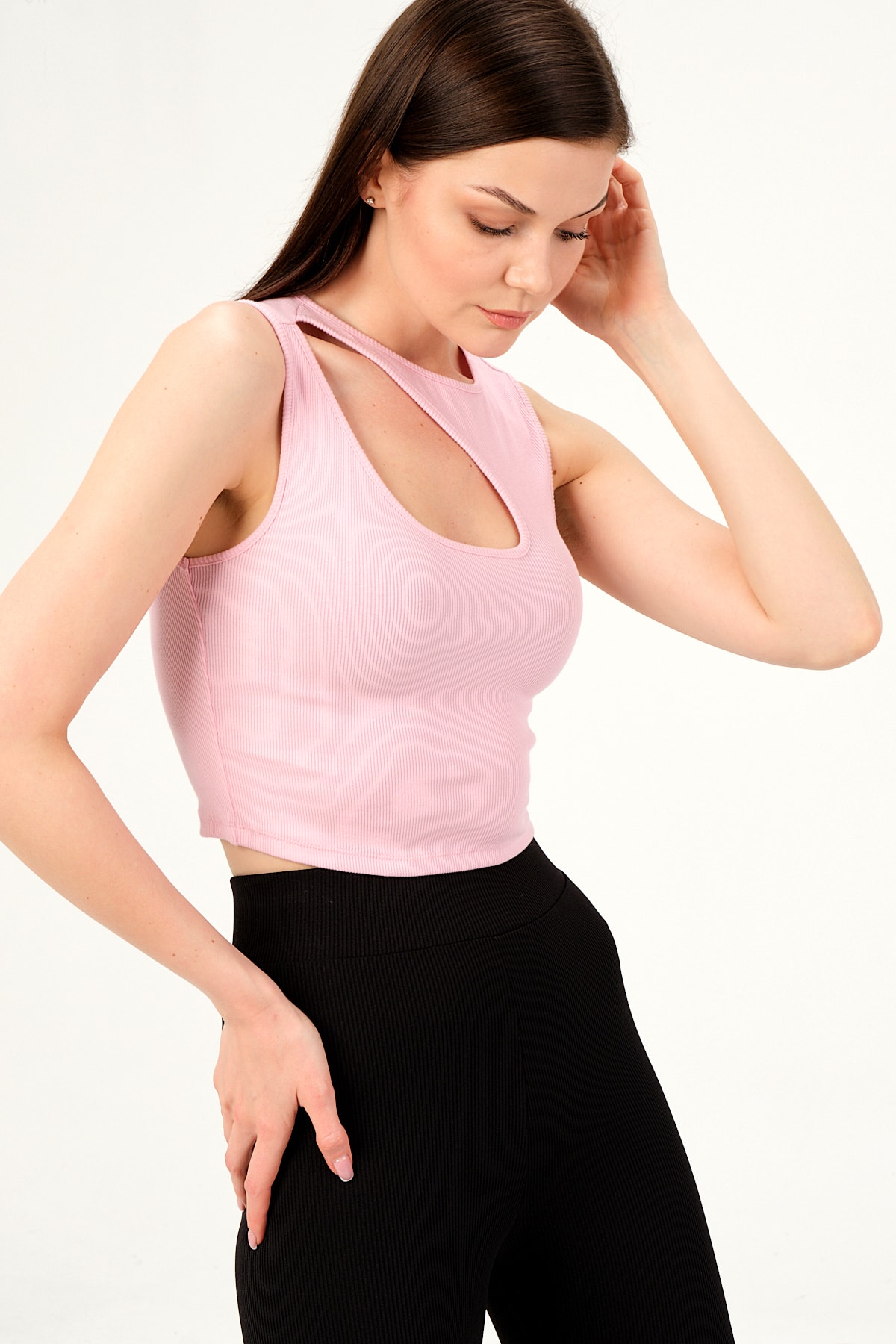 Kadın Kırmızı Yaka Detaylı Kolsuz Crop Örme Bluz