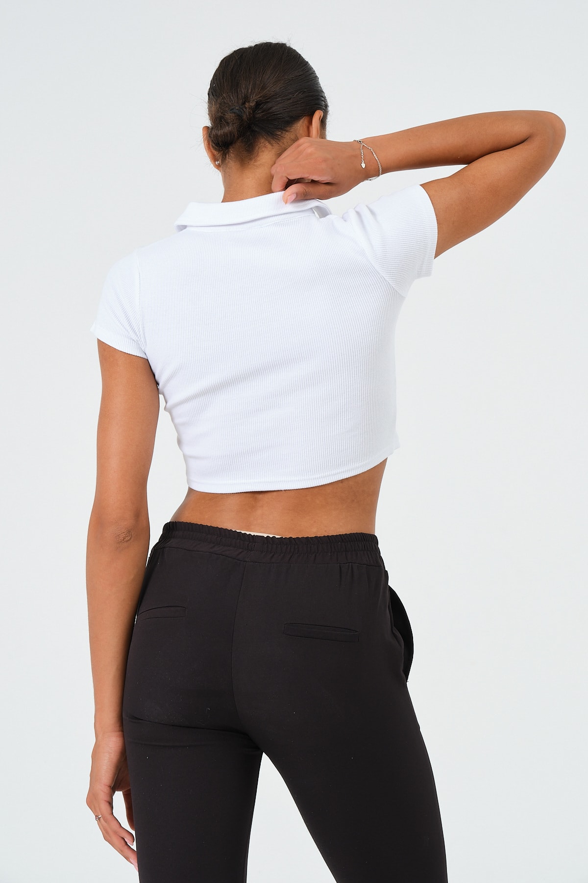 Kadın Beyaz Polo Yaka Kısa Kollu Crop T-Shirt