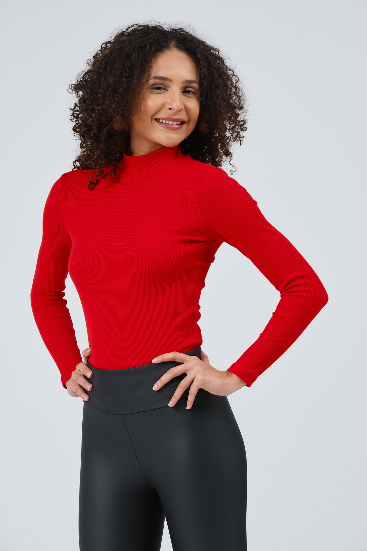 Kadın Beyaz Yarım Balıkçı Fitilli Tam Boy Örme Bluz