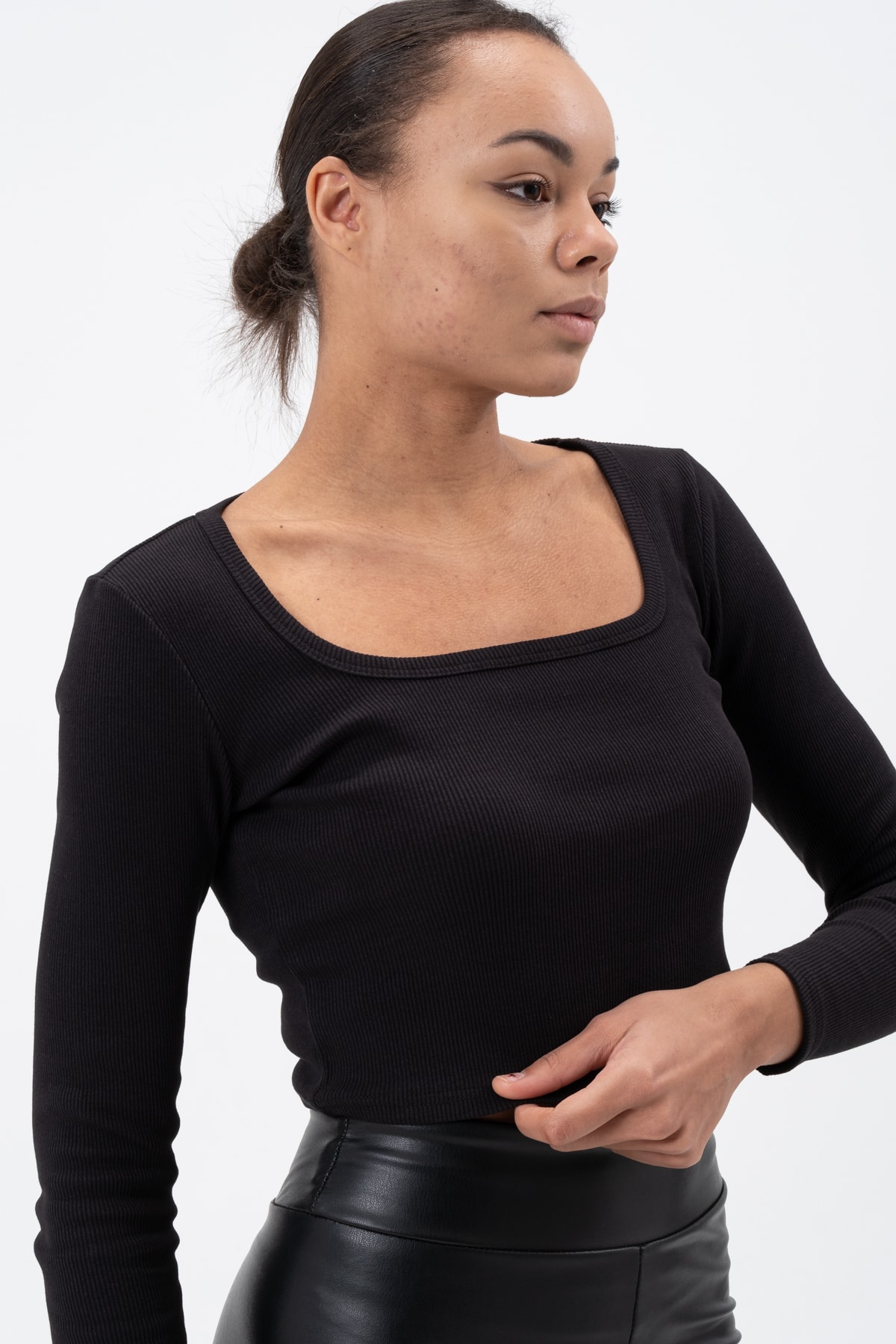 Kadın Gül Kurusu Uzun Kollu Kare Yaka Fitilli Bluz