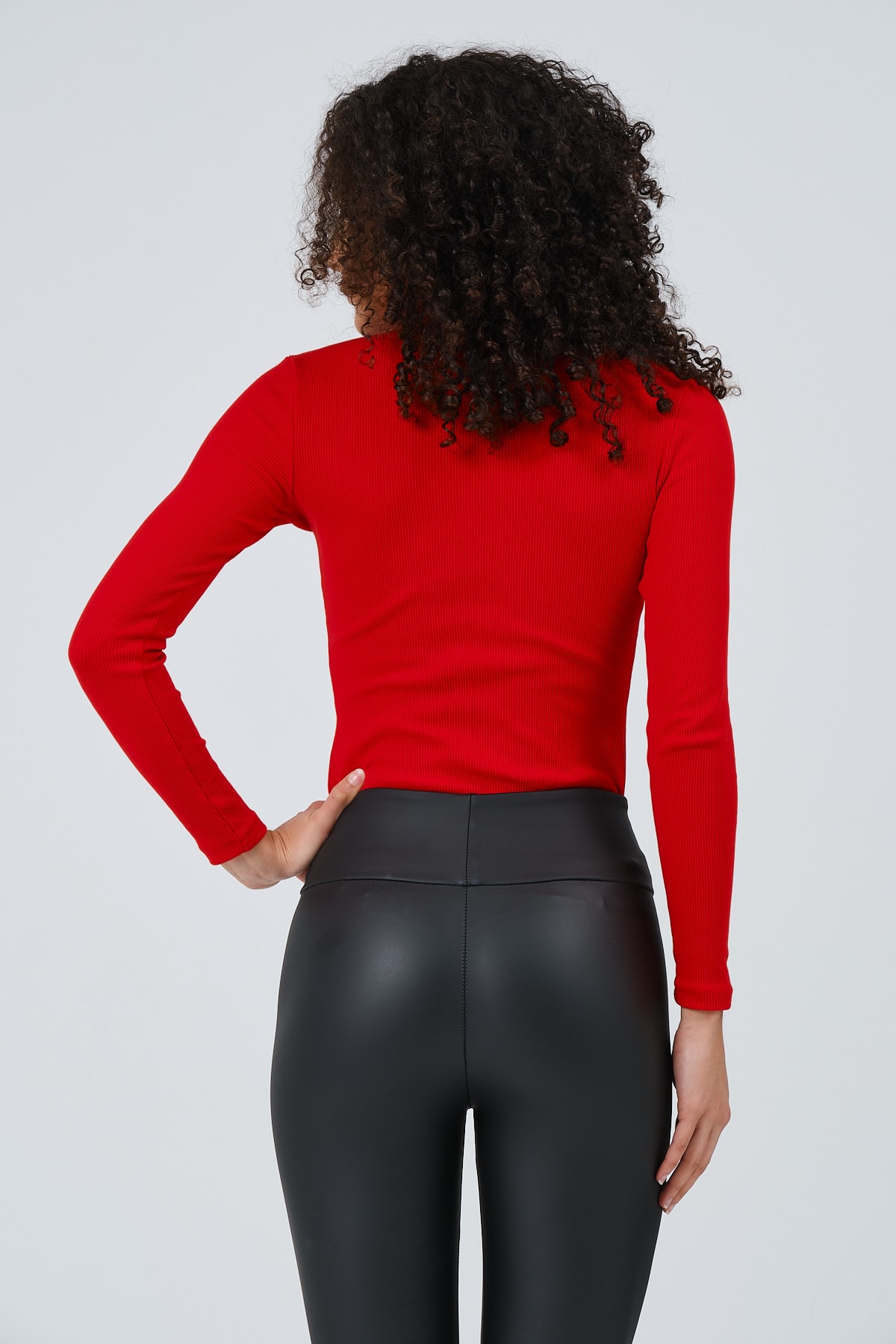 Kadın Beyaz Yarım Balıkçı Fitilli Tam Boy Örme Bluz